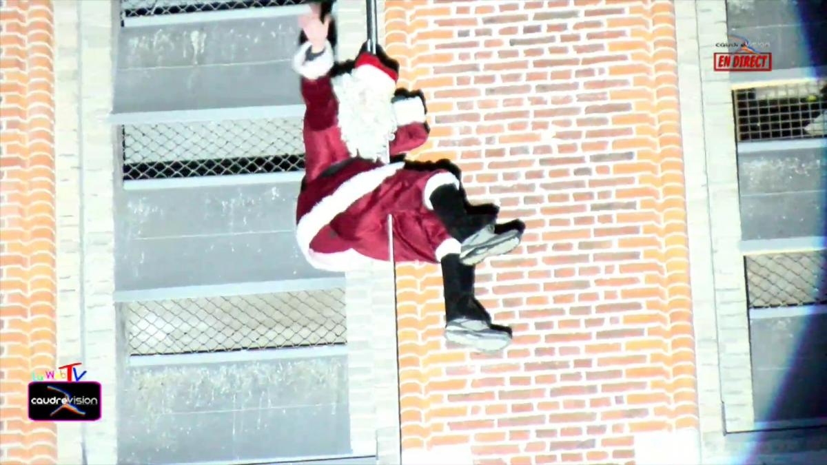 la descente du pere noel et la parade de noel -  www.caudrevision.fr